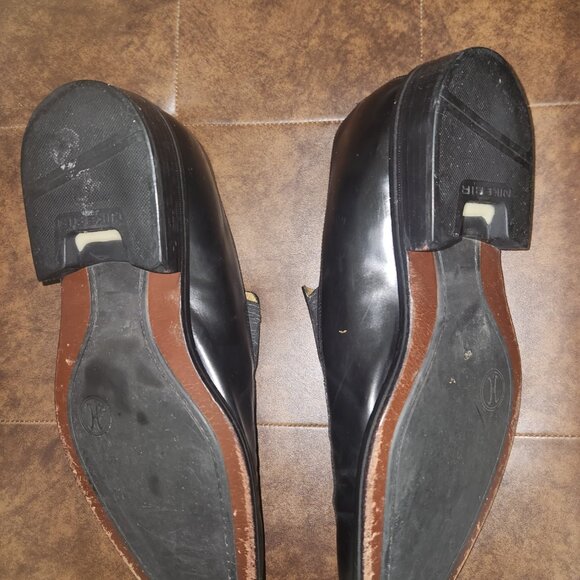 Shoes - Picture 4 of 5